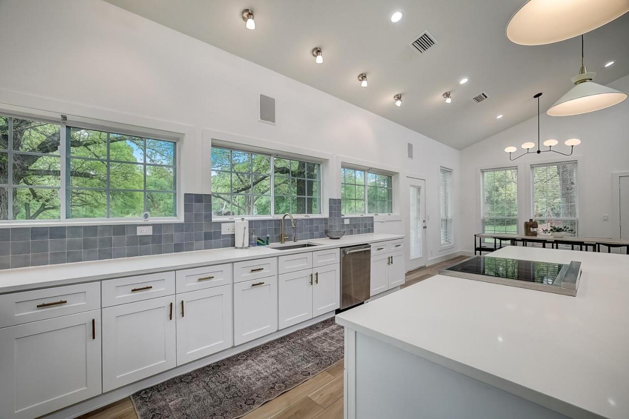 Dunlap Oasis Spacious 5Br 12Mi To Dt Austin Dış mekan fotoğraf